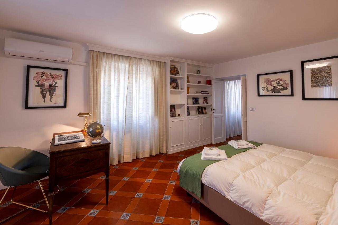 רומא Parlamento Luxury Apartment מראה חיצוני תמונה